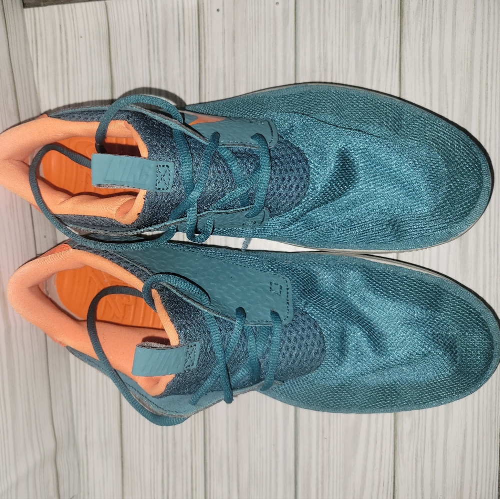 nike - Picture 2 of 6